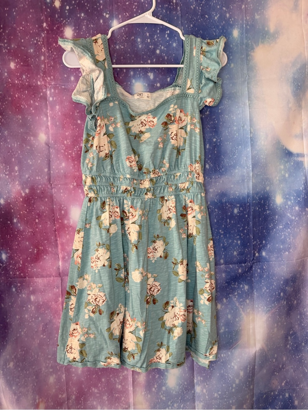 24/7 by Maurices floral flutter sleeve dress 🛍